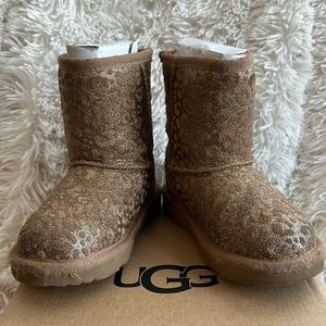 Ugg Classic ll Boots - glitter leopard